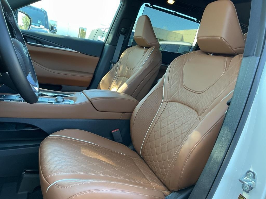 used 2025 INFINITI QX60 car, priced at $57,994
