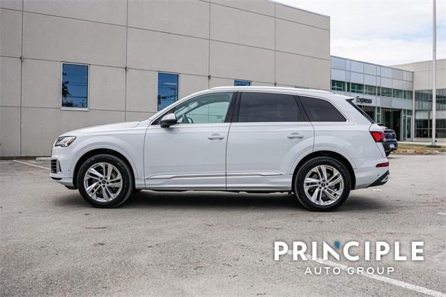 used 2024 Audi Q7 car, priced at $54,000