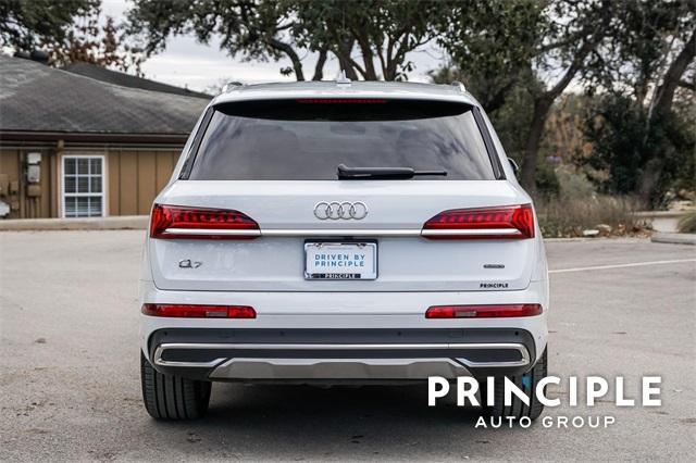 used 2024 Audi Q7 car, priced at $54,000