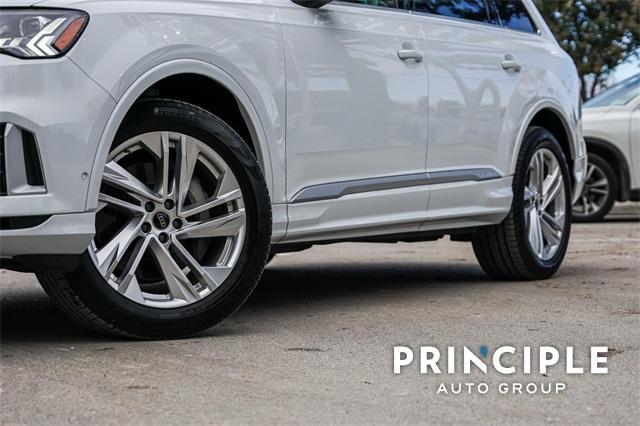 used 2024 Audi Q7 car, priced at $54,000