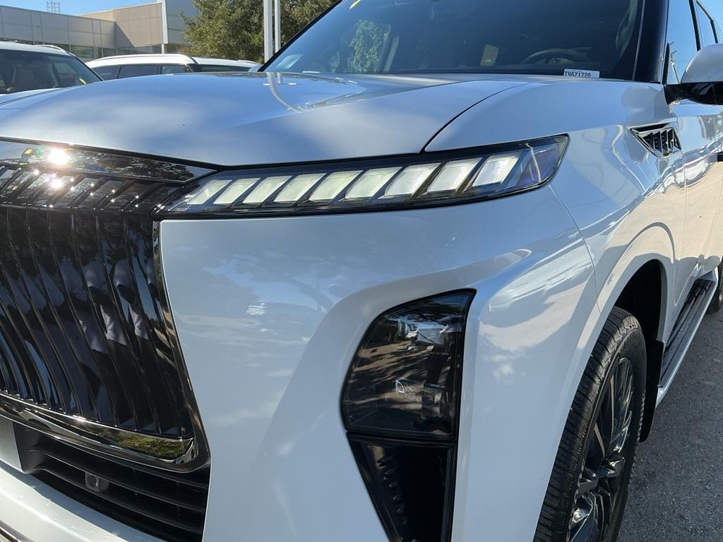 new 2026 INFINITI QX80 car, priced at $110,980