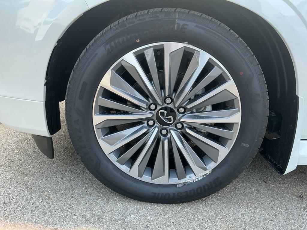 new 2026 INFINITI QX80 car, priced at $91,480