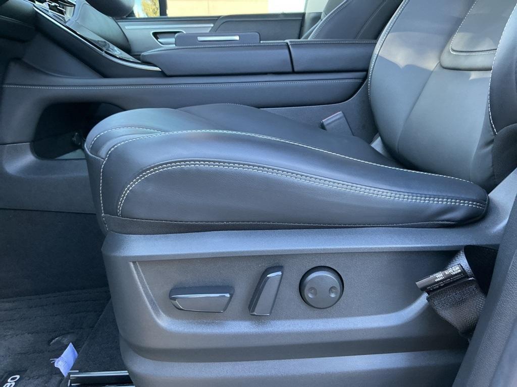 used 2025 INFINITI QX80 car, priced at $76,758
