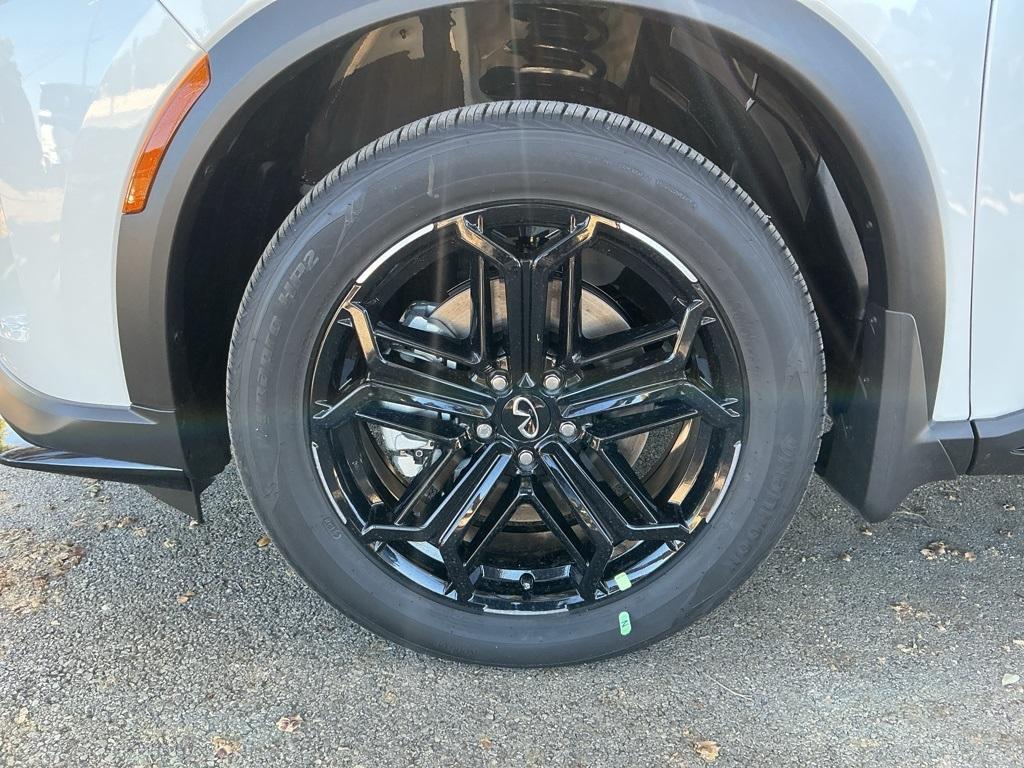 new 2026 INFINITI QX60 car, priced at $61,390