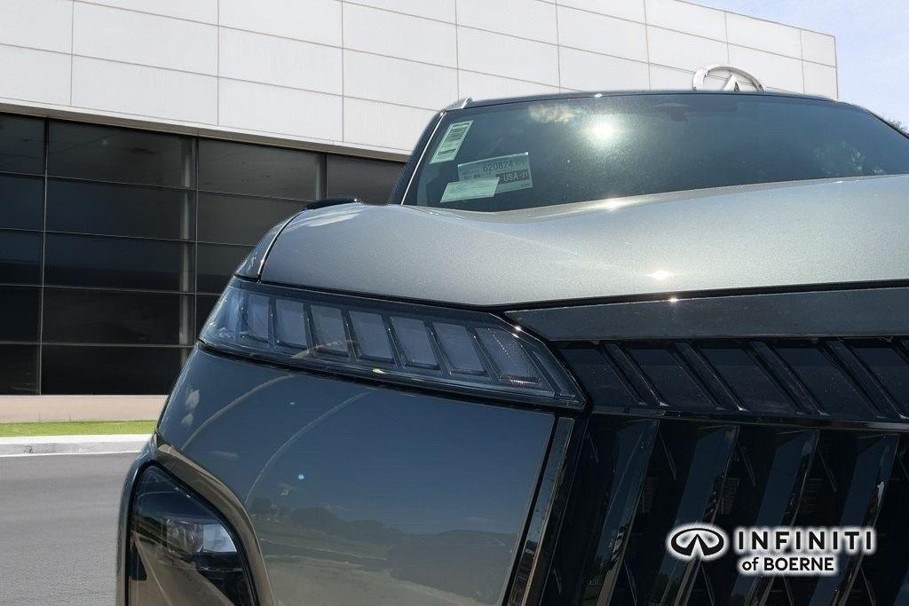 new 2026 INFINITI QX80 car, priced at $103,765