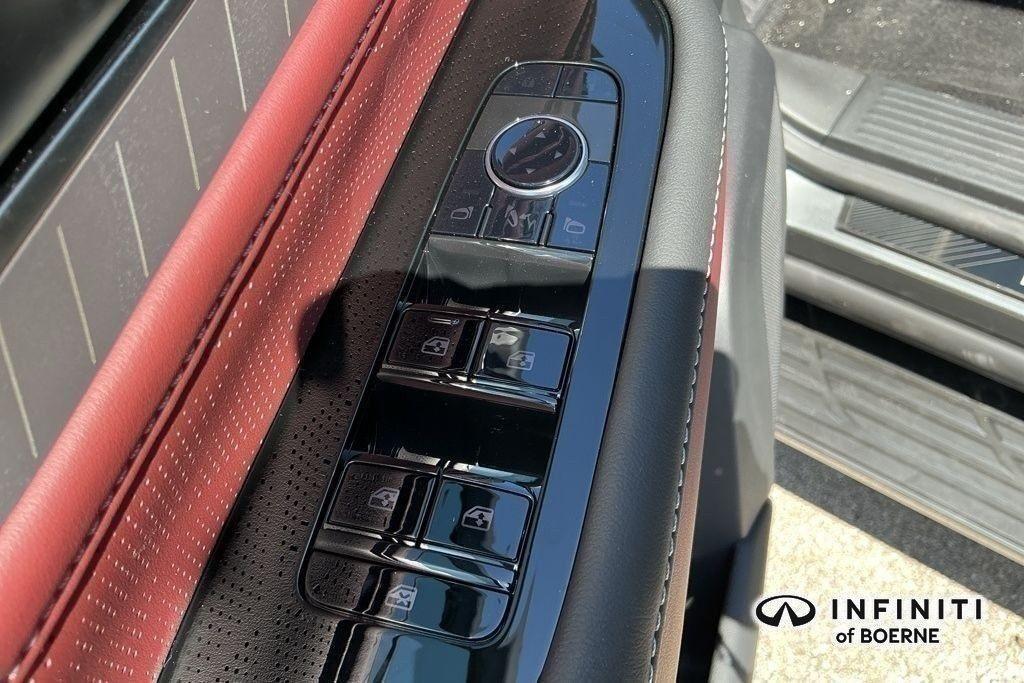 new 2026 INFINITI QX80 car, priced at $103,765