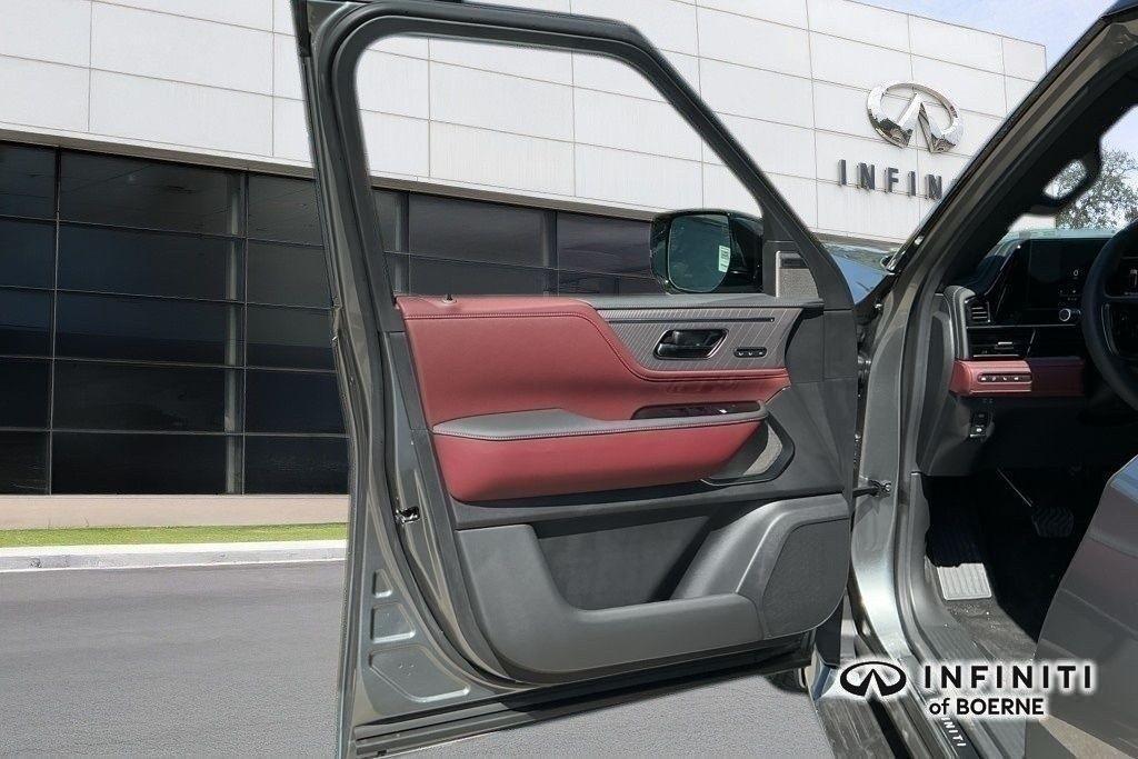 new 2026 INFINITI QX80 car, priced at $103,765