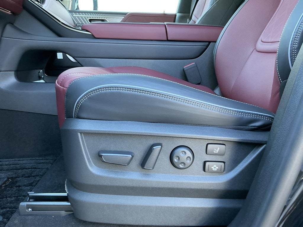 new 2026 INFINITI QX80 car, priced at $110,775