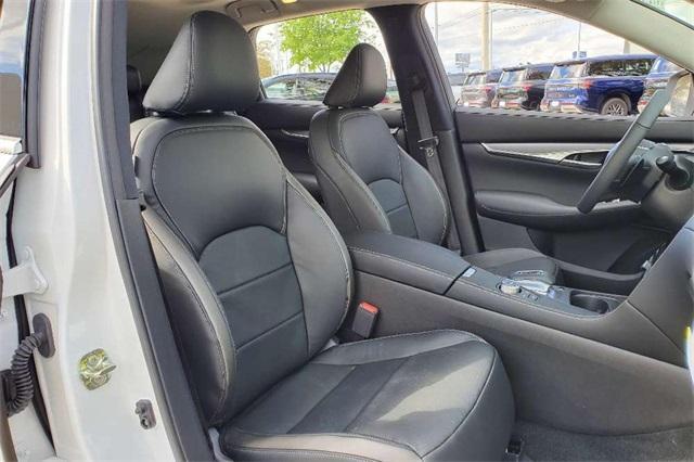 new 2025 INFINITI QX50 car, priced at $39,954
