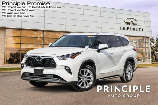 used 2020 Toyota Highlander car, priced at $29,997