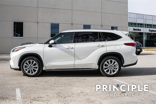 used 2020 Toyota Highlander car, priced at $29,997