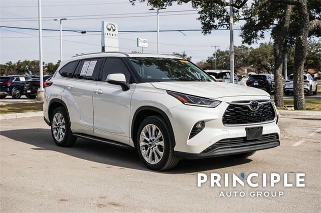 used 2020 Toyota Highlander car, priced at $29,997