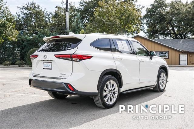 used 2020 Toyota Highlander car, priced at $29,997