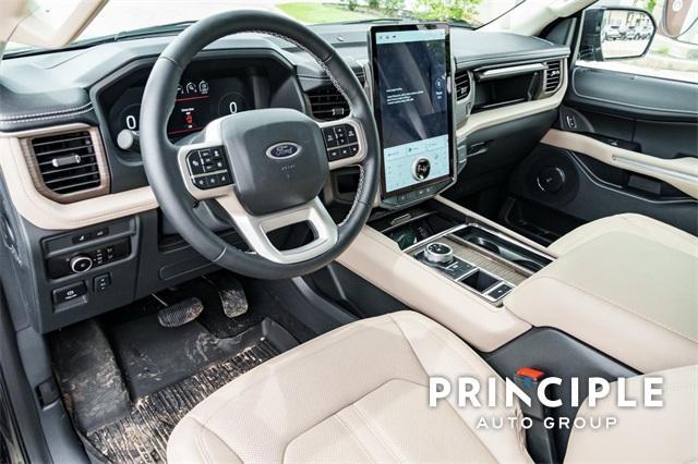 used 2024 Ford Expedition car, priced at $62,908