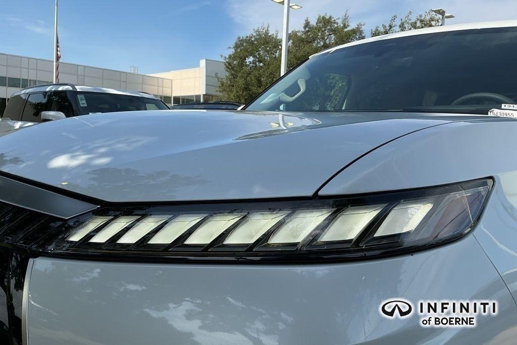 new 2026 INFINITI QX80 car, priced at $93,600