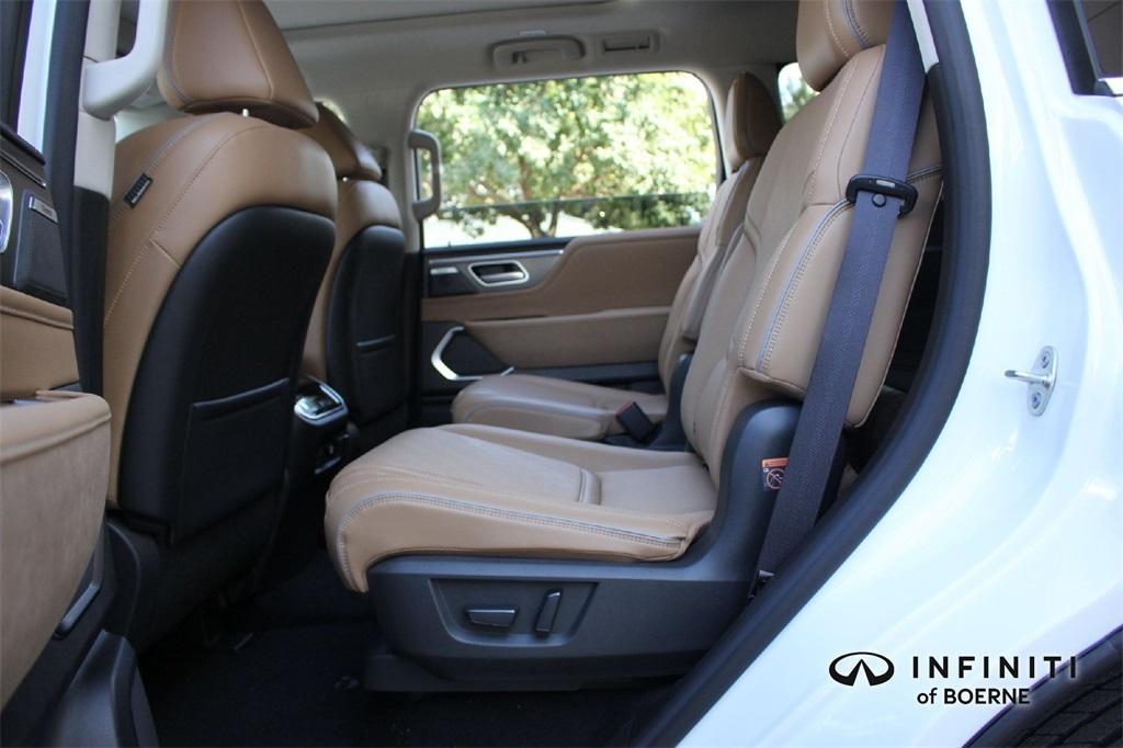 new 2026 INFINITI QX80 car, priced at $91,575