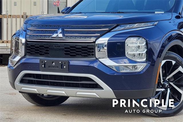 used 2023 Mitsubishi Outlander PHEV car, priced at $29,999