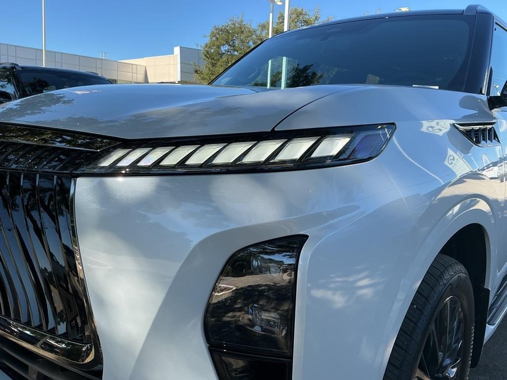 new 2026 INFINITI QX80 car, priced at $111,980