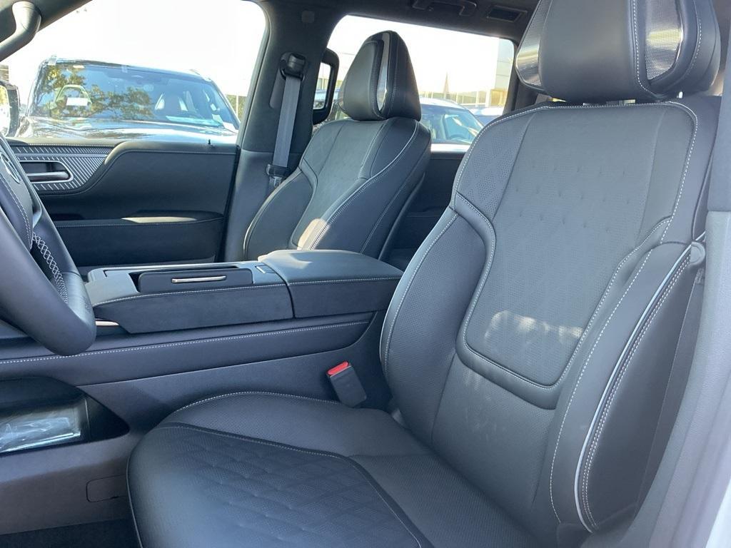 new 2026 INFINITI QX80 car, priced at $111,980