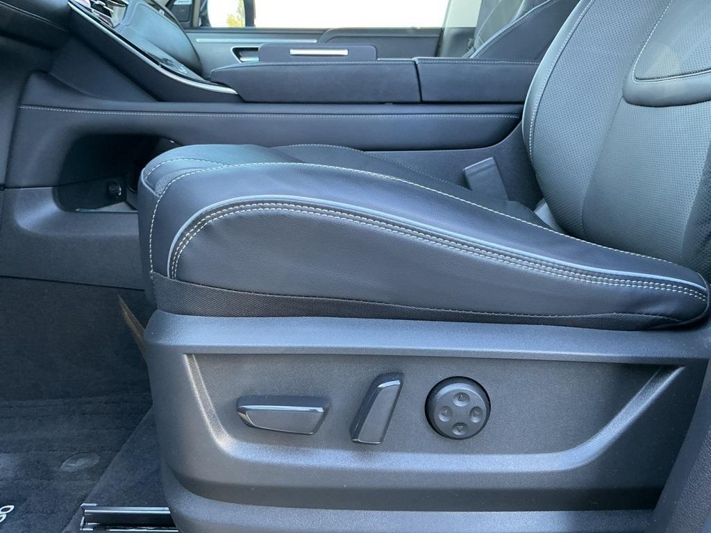 used 2025 INFINITI QX80 car, priced at $86,398
