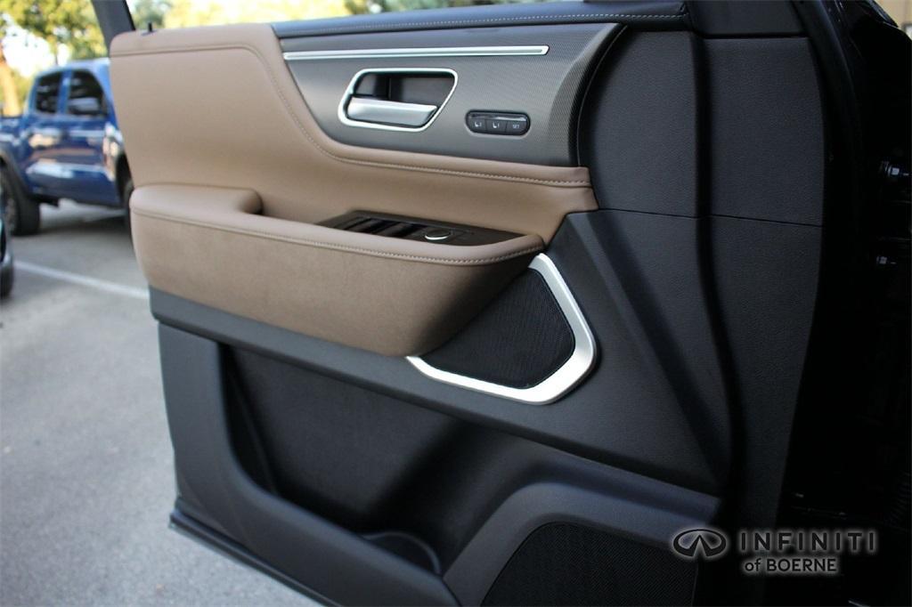 new 2026 INFINITI QX80 car, priced at $93,395