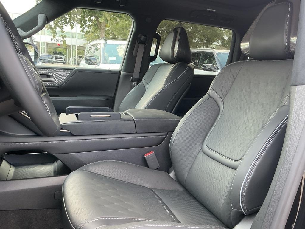 new 2026 INFINITI QX80 car, priced at $108,655