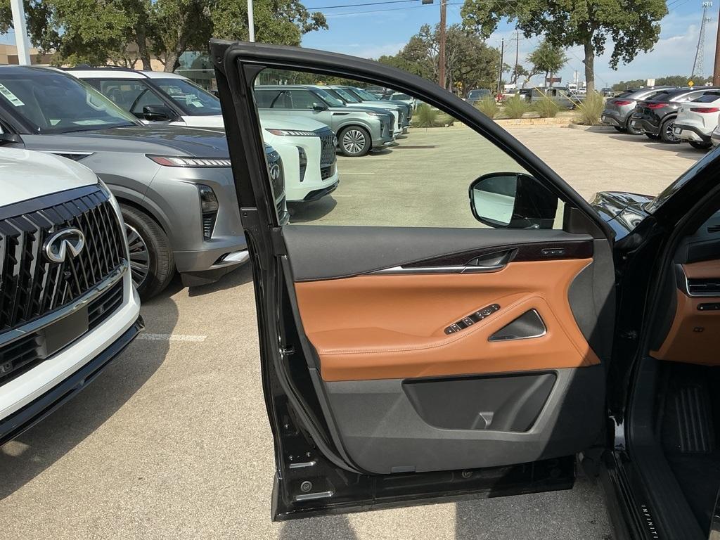 new 2026 INFINITI QX60 car, priced at $69,375