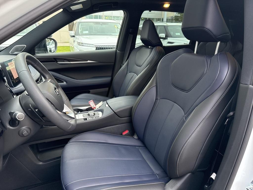 new 2026 INFINITI QX60 car, priced at $61,390