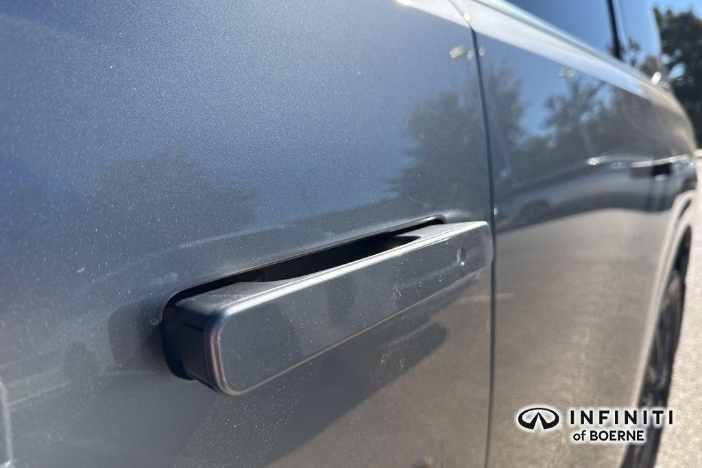 new 2026 INFINITI QX80 car, priced at $111,775