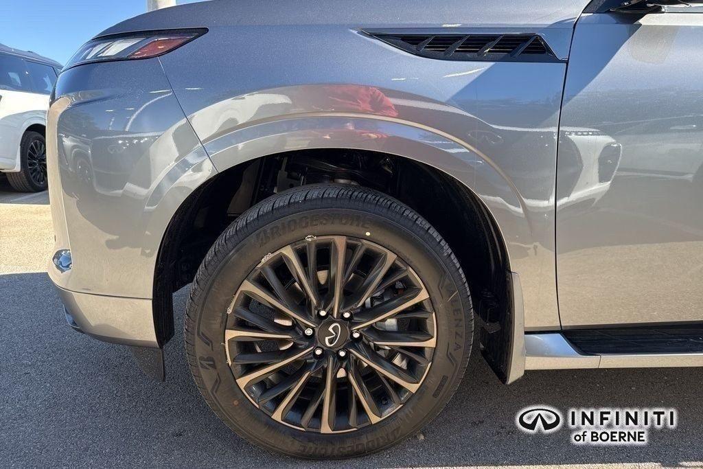 new 2026 INFINITI QX80 car, priced at $111,775