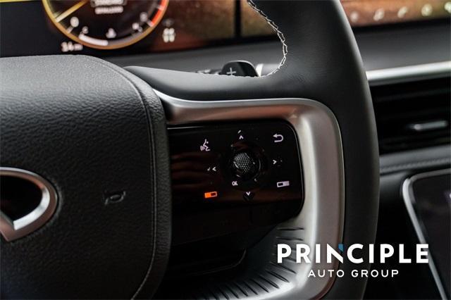 new 2025 INFINITI QX80 car, priced at $89,100