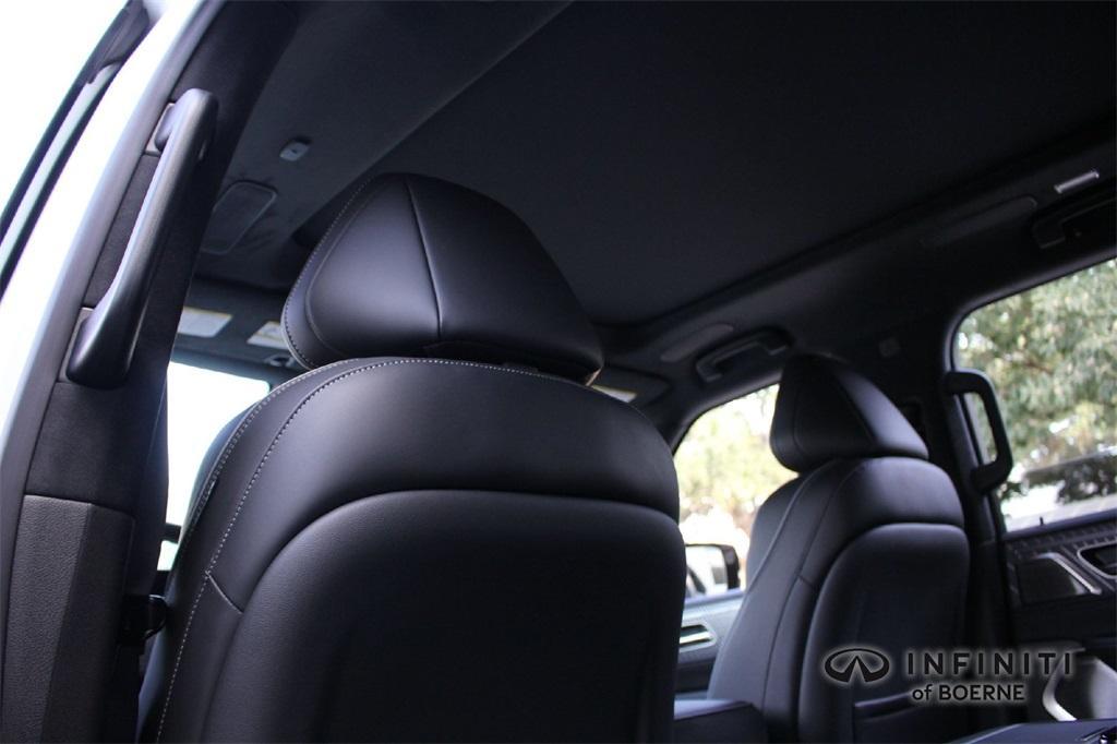 new 2026 INFINITI QX80 car, priced at $117,572