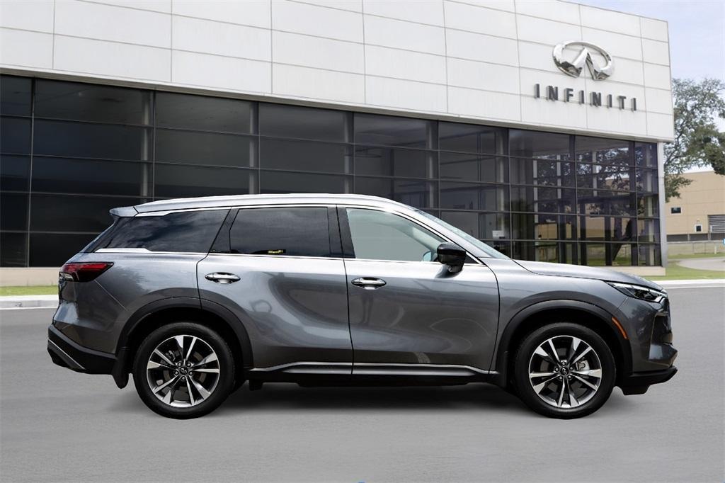 used 2025 INFINITI QX60 car, priced at $45,450