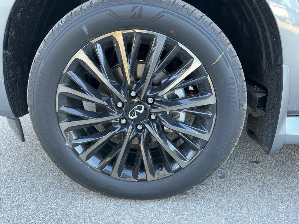 new 2026 INFINITI QX80 car, priced at $110,715