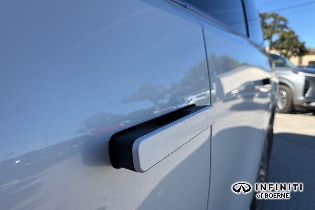 new 2026 INFINITI QX80 car, priced at $93,600