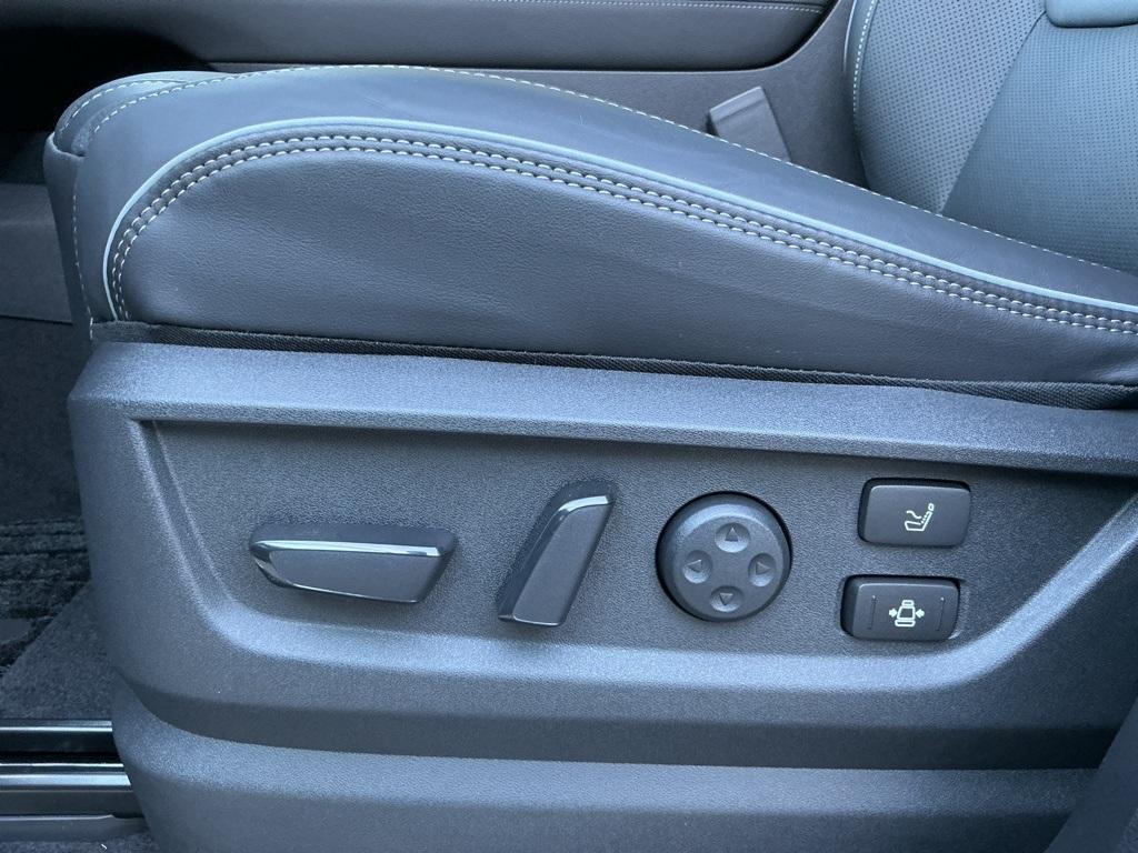 new 2026 INFINITI QX80 car, priced at $111,980