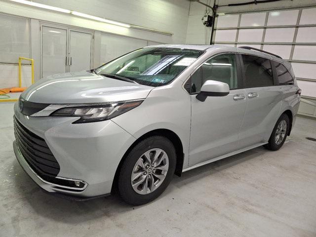 used 2022 Toyota Sienna car, priced at $43,500