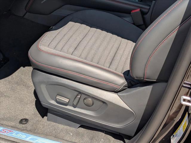 new 2025 Ford Explorer car, priced at $44,782