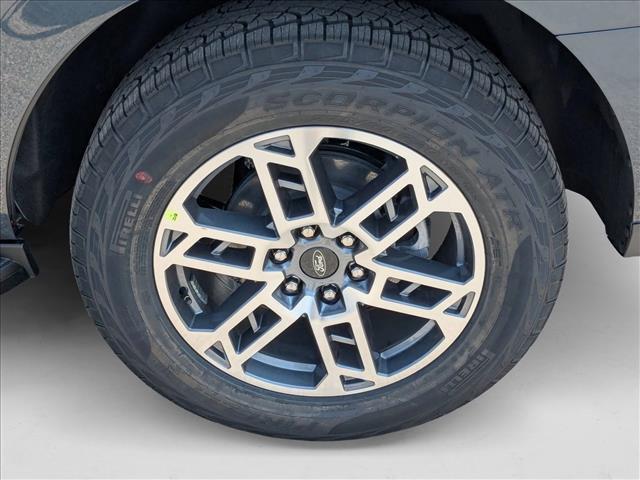 new 2025 Ford Expedition car, priced at $69,520