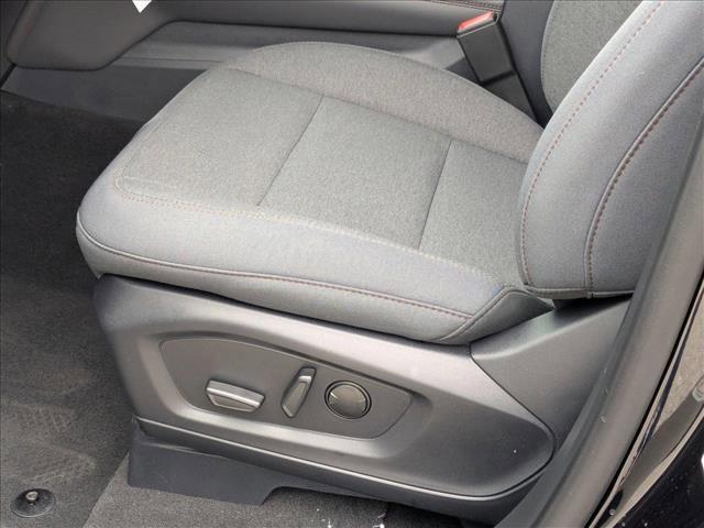 new 2025 Ford Explorer car, priced at $40,874