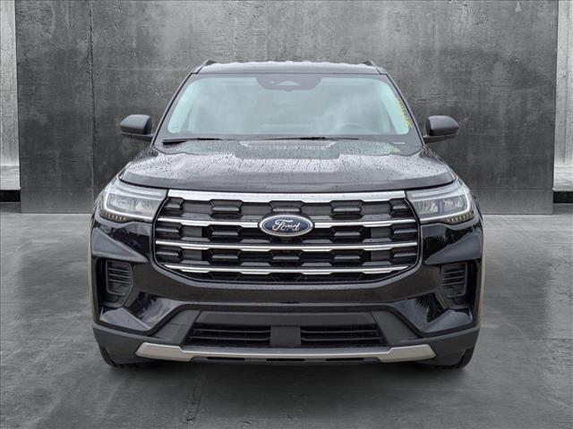 new 2025 Ford Explorer car, priced at $40,372