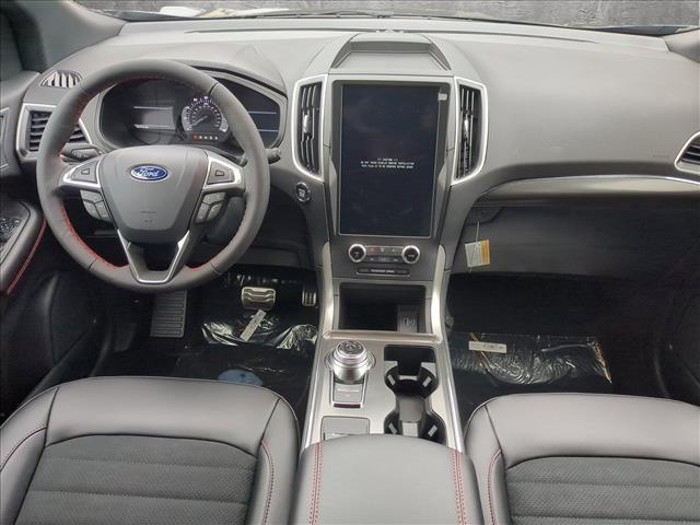 new 2024 Ford Edge car, priced at $37,453