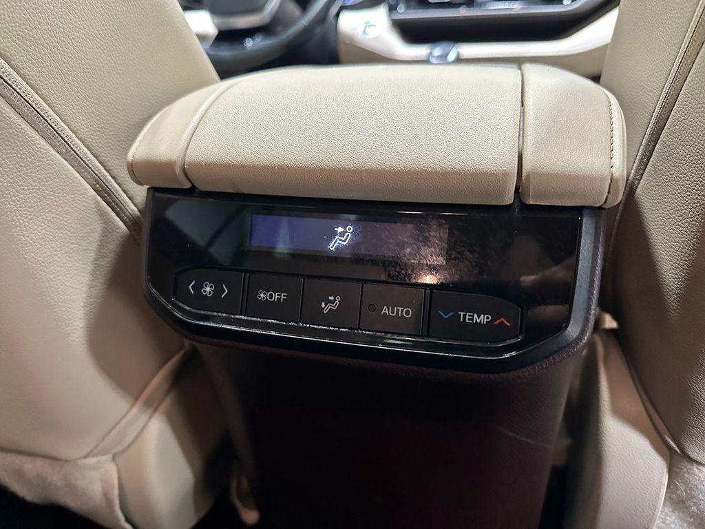 used 2020 Toyota Highlander car, priced at $31,995