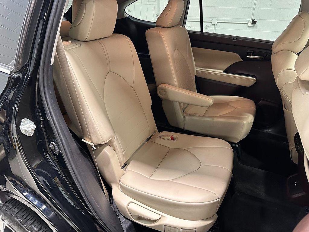 used 2020 Toyota Highlander car, priced at $31,995