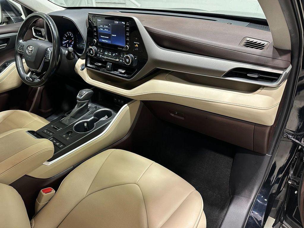 used 2020 Toyota Highlander car, priced at $31,995
