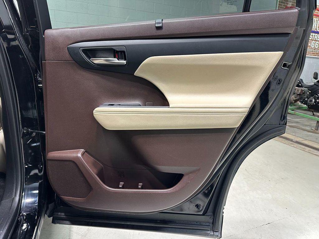 used 2020 Toyota Highlander car, priced at $31,995