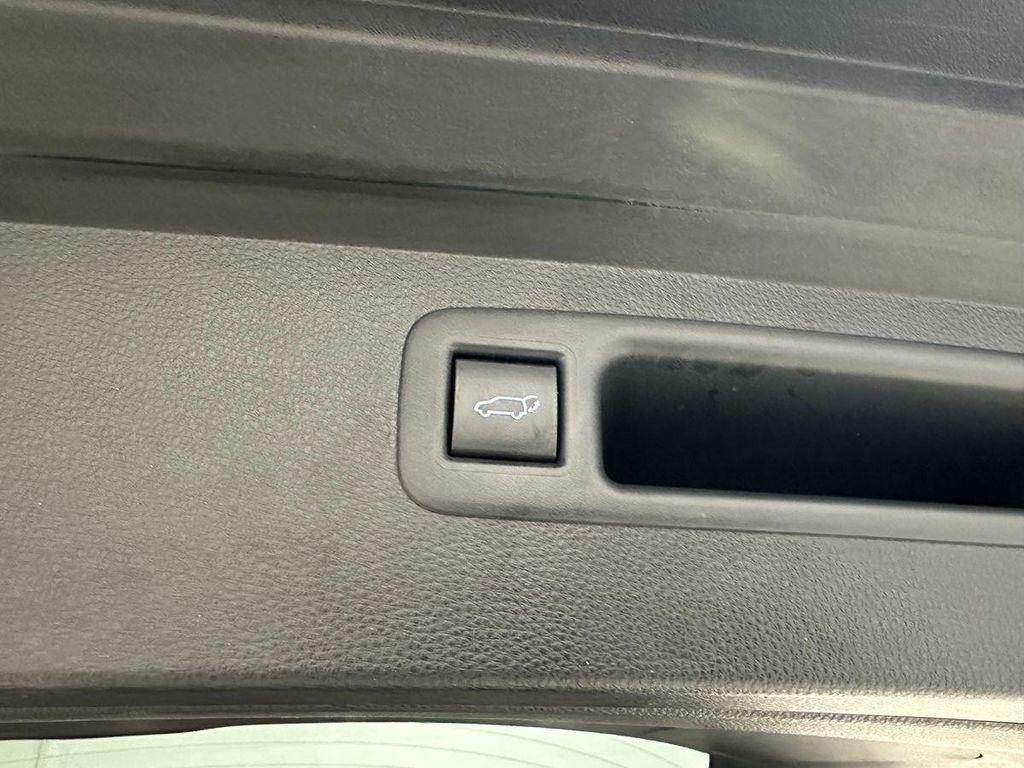 used 2020 Toyota Highlander car, priced at $31,995