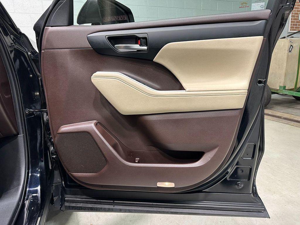 used 2020 Toyota Highlander car, priced at $31,995