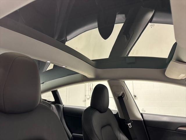 used 2022 Tesla Model 3 car, priced at $20,977