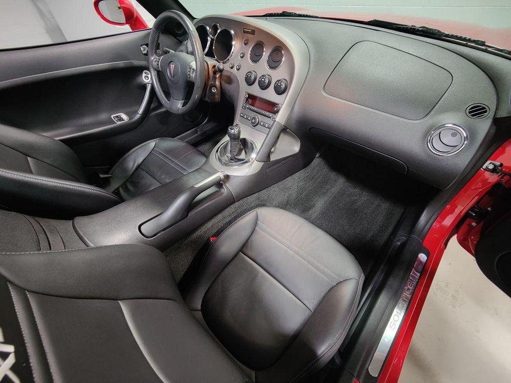 used 2007 Pontiac Solstice car, priced at $15,995